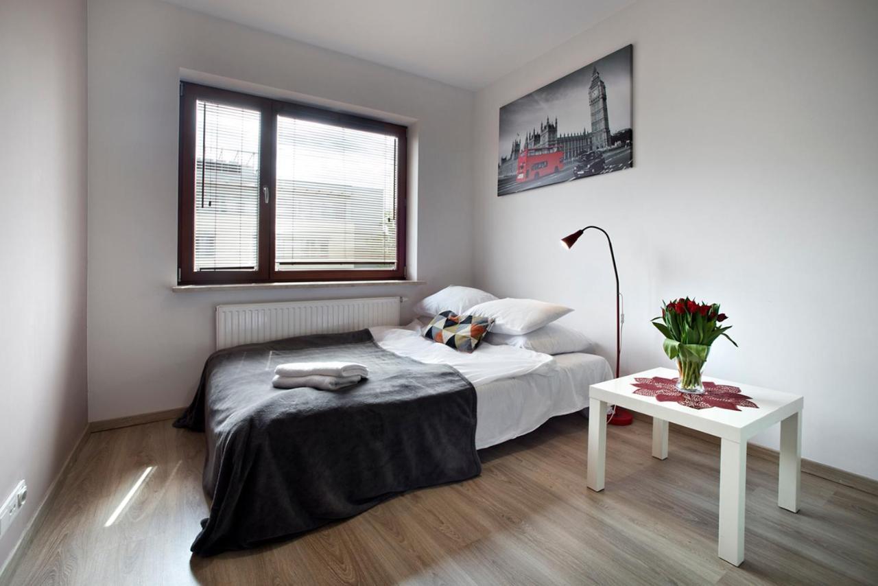 Airport Okecie Klobucka P&O Serviced Apartments Βαρσοβία Εξωτερικό φωτογραφία